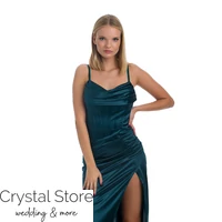 Kép 2/4 - Corset sliccelt fényes maxiruha, bársonyzöld
