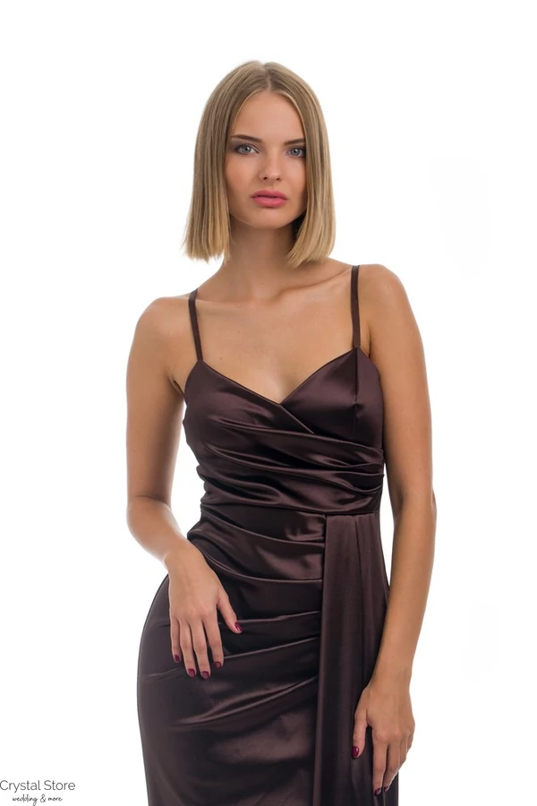 Spagetti pántos, átlapolt, oldalt rátétes szatén maxiruha, sötétbarna